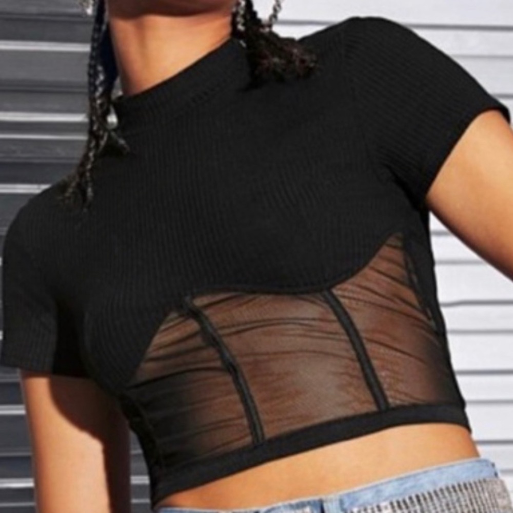 Black underboob mesh crop top